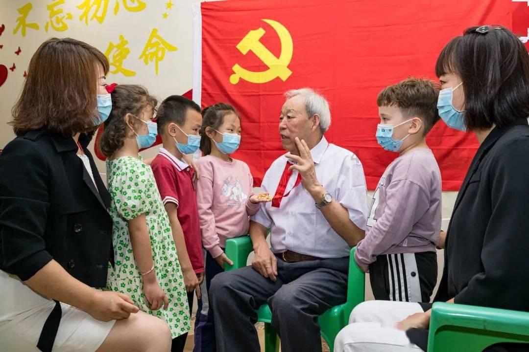 遥望科技去年预亏至少8亿元:鞋履业务经营亏损,计提坏账金额大幅增加